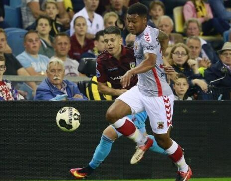 也决定了他 也决定了他