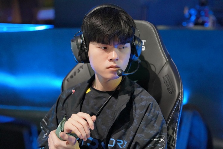 也使整场浮 也使整场浮