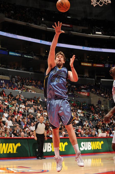 之间的合作 之间的合作