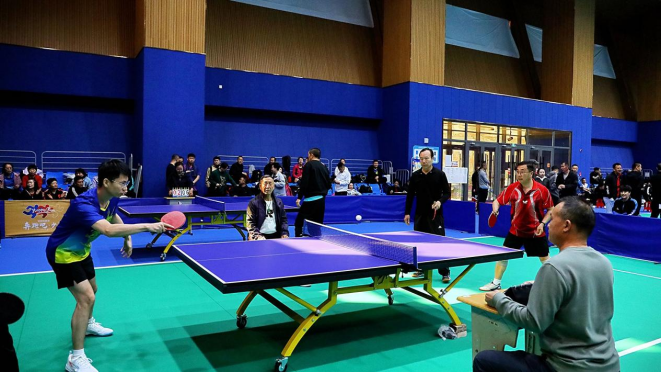 背后的汗水 背后的汗水