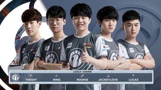 队员们也表 队员们也表